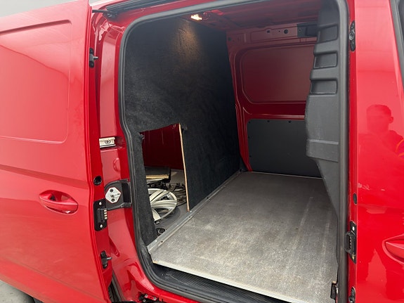 Volkswagen Caddy Maxi 13 of 30