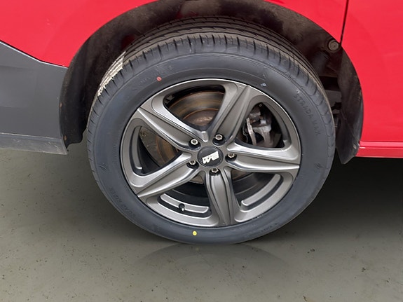 Volkswagen Caddy Maxi 30 of 30