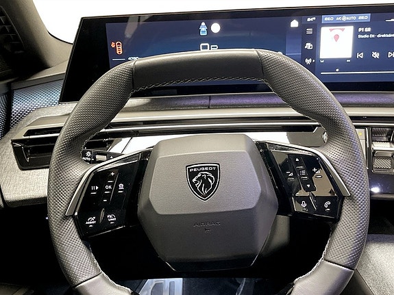 Peugeot 5008 7 of 17