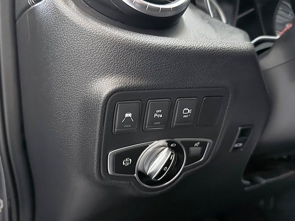 Mercedes-Benz X250 d 22 of 22