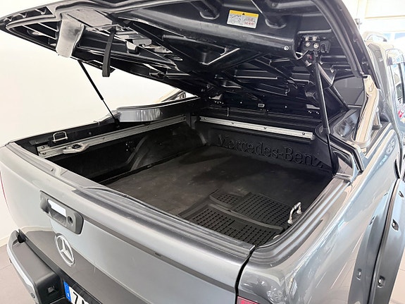 Mercedes-Benz X250 d 7 of 22