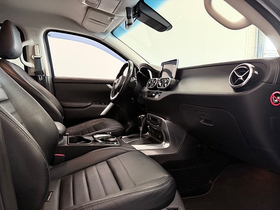 Mercedes-Benz X250 d 13 of 22