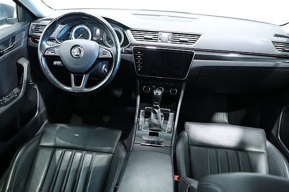 Skoda Superb 4 of 5
