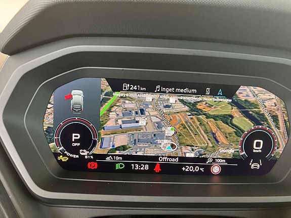 Audi Q4 e-tron 10 of 15