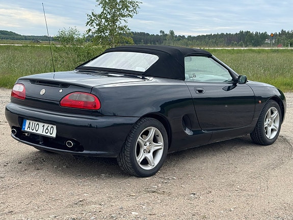 MG F 10 of 13