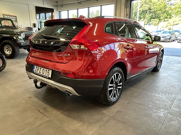 Volvo V40 Cross Country 6 of 19