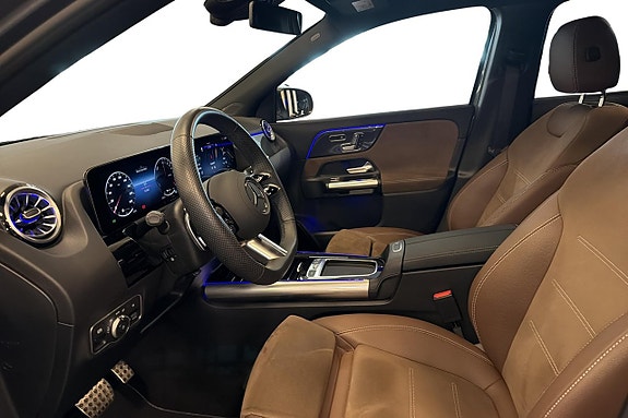 Mercedes-Benz GLA250 e 8 of 16