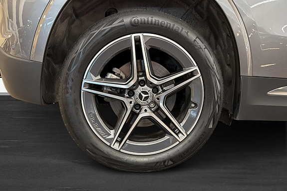 Mercedes-Benz GLA250 e 12 of 16