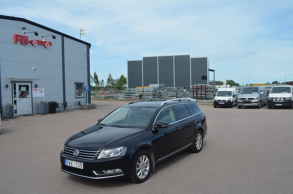 Volkswagen Passat 2 of 5