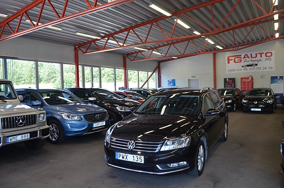 Volkswagen Passat 11 of 23