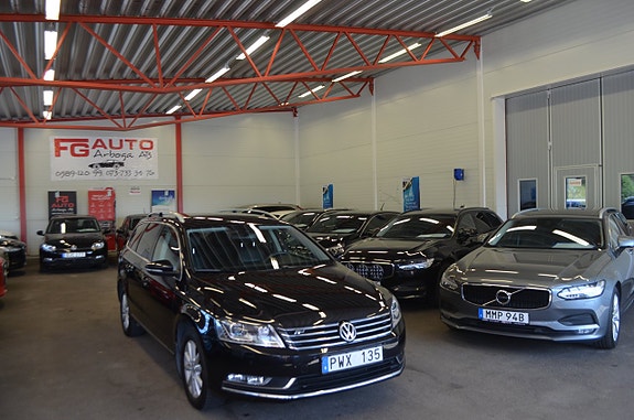 Volkswagen Passat 13 of 23