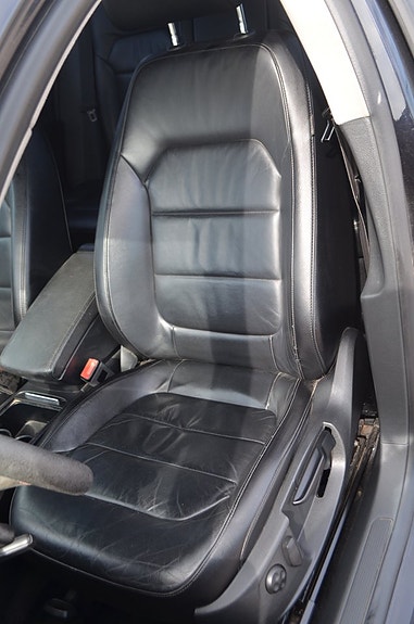 Volkswagen Passat 18 of 23