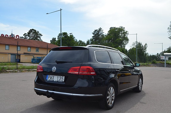 Volkswagen Passat 7 of 23