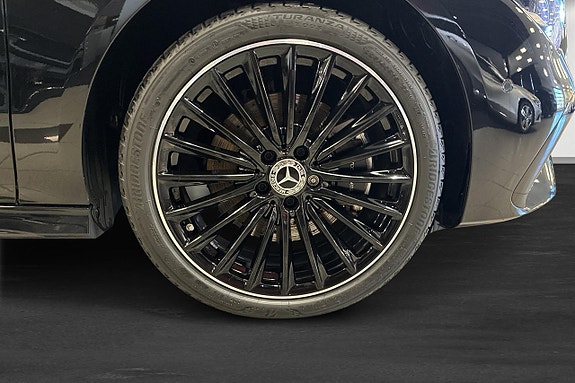 Mercedes-Benz CLA250 e 11 of 12