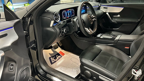 Mercedes-Benz CLA250 e 5 of 5