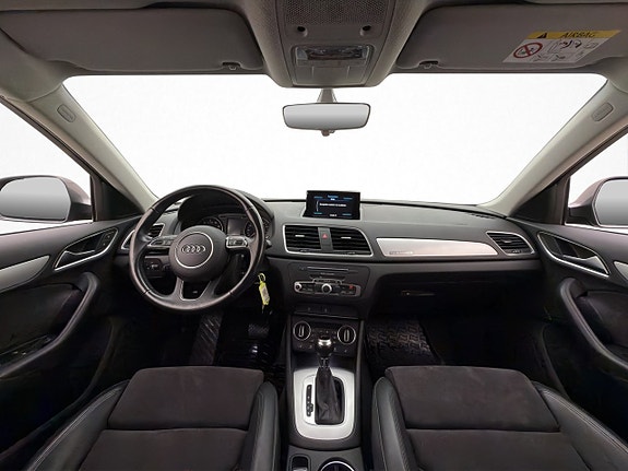 Audi Q3 13 of 30