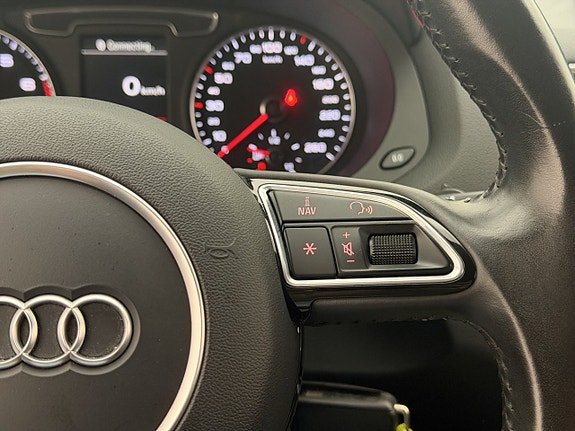 Audi Q3 20 of 30