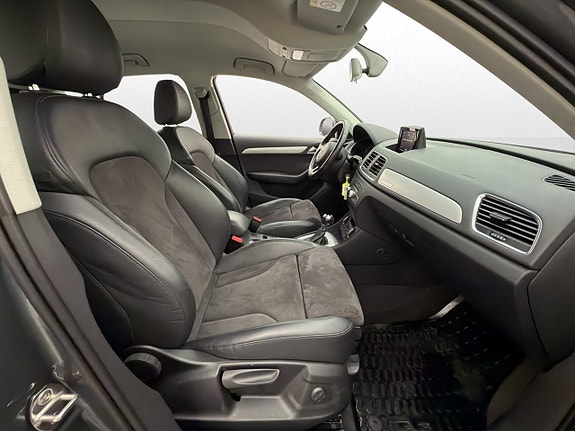 Audi Q3 15 of 30