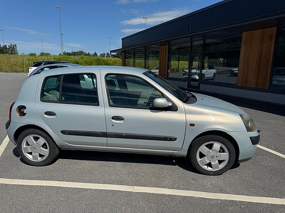 Renault Clio 3 of 5