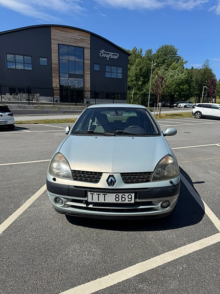 Renault Clio 2 of 5