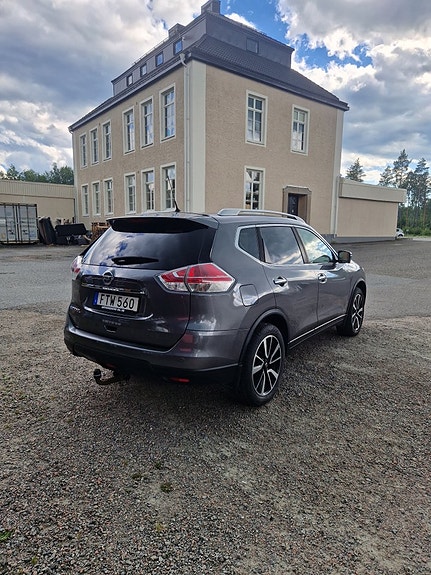 Nissan X-Trail 5 of 5