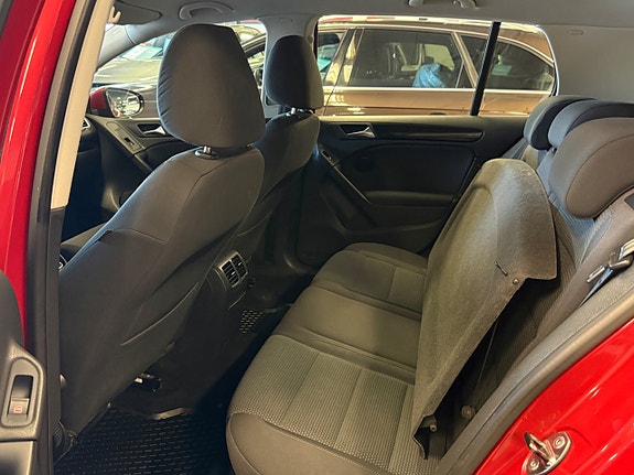 Volkswagen Golf VI 21 of 24