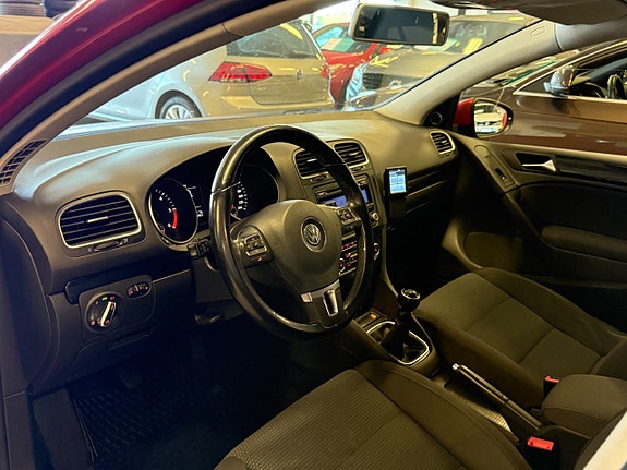 Volkswagen Golf VI 13 of 24