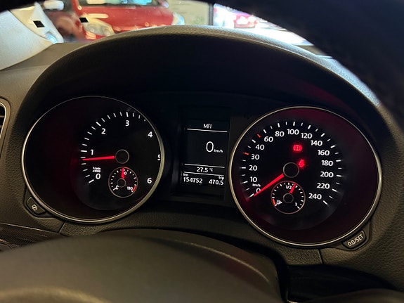 Volkswagen Golf VI 19 of 24