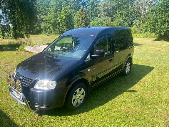 Volkswagen Caddy 2 of 4