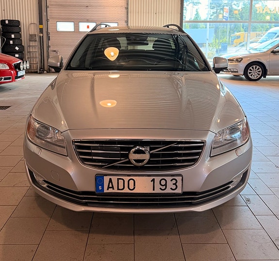 Volvo V70 5 of 5