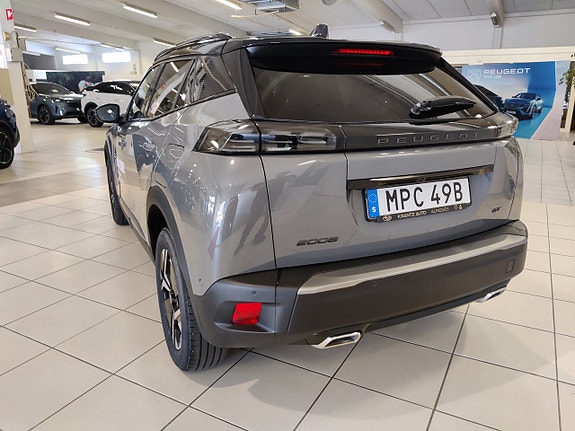 Peugeot 2008 3 of 5