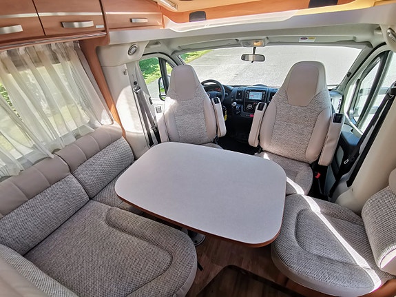Hymer Exsis-t 688 3 of 13