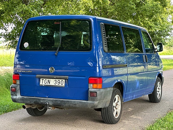 Volkswagen Caravelle 4 of 5