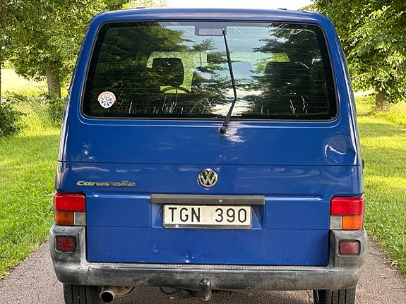 Volkswagen Caravelle 6 of 16