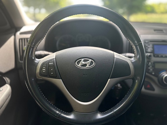 Hyundai i30 14 of 15