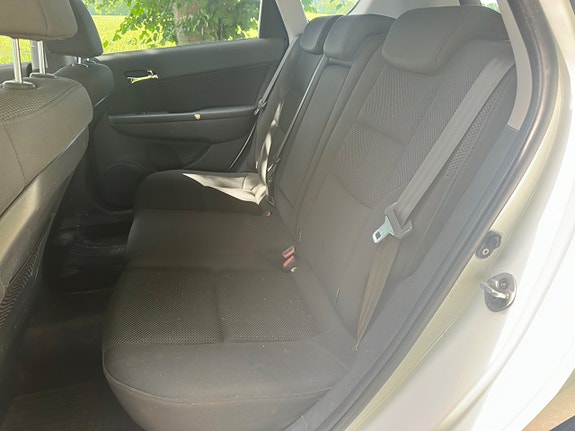 Hyundai i30 13 of 15