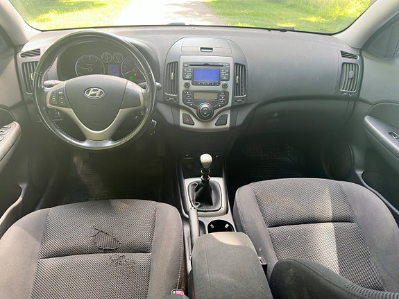 Hyundai i30 9 of 15