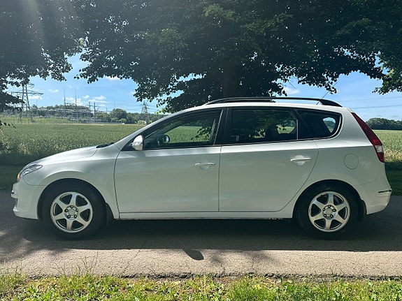 Hyundai i30 7 of 15