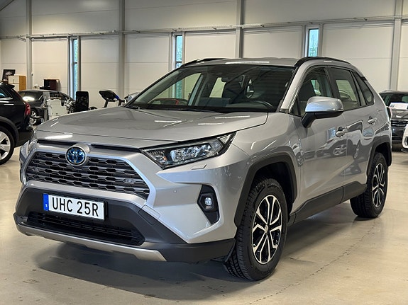 Toyota RAV4 3 of 5