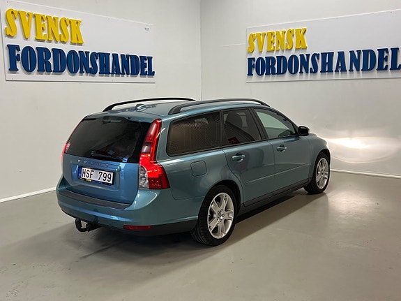 Volvo V50 5 of 5