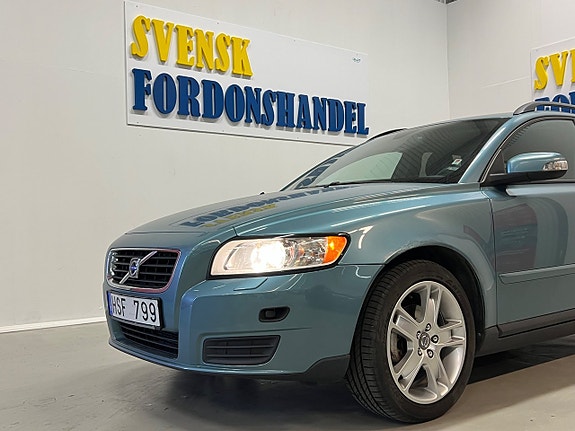 Volvo V50 4 of 5