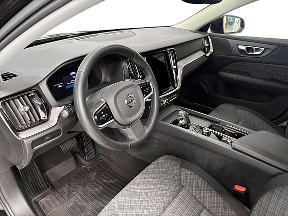 Volvo V60 Cross Country 5 of 5