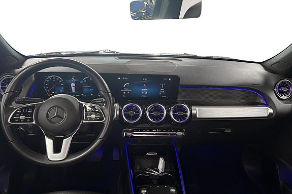 Mercedes-Benz EQB300 8 of 12
