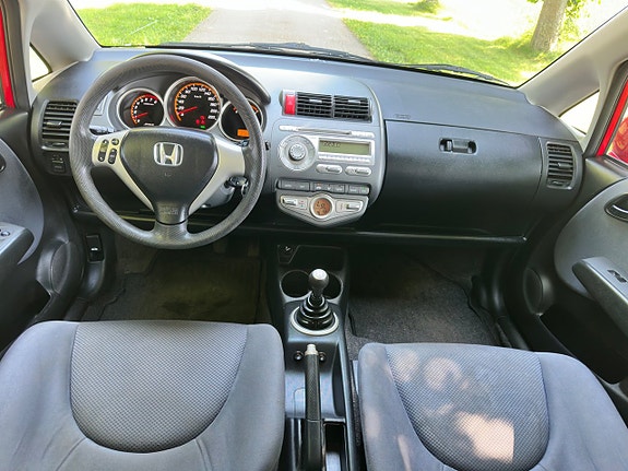 Honda Jazz 9 of 16