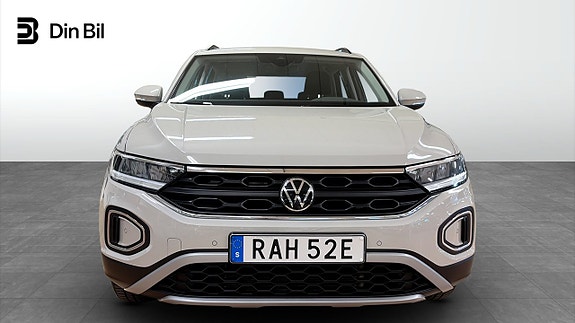 Volkswagen T-Roc 4 of 5