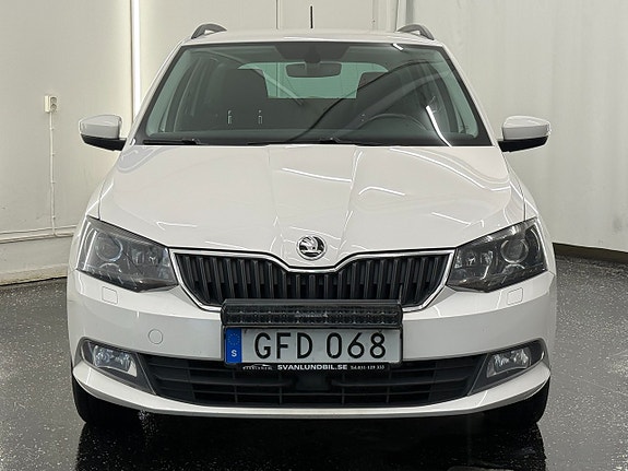 Skoda Fabia 2 of 17