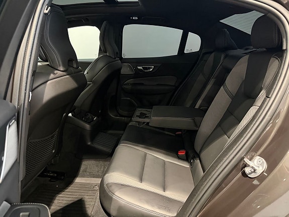 Volvo S60 9 of 17