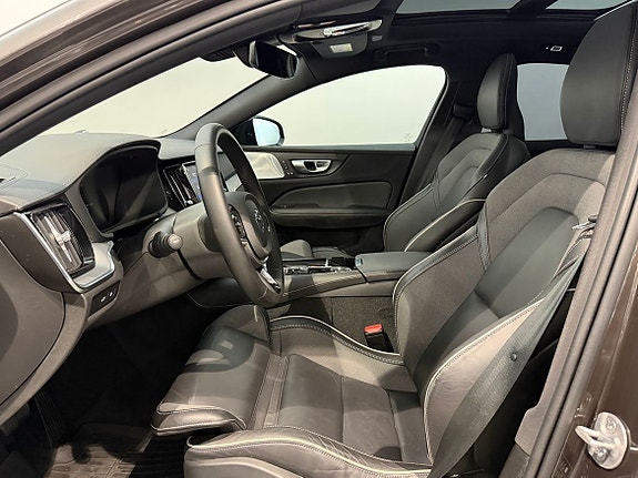 Volvo S60 11 of 17