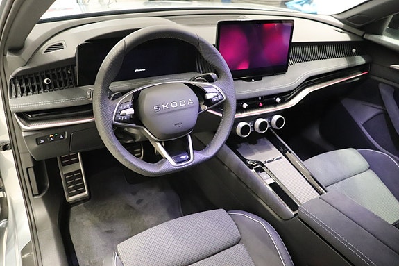 Skoda Superb 9 of 12
