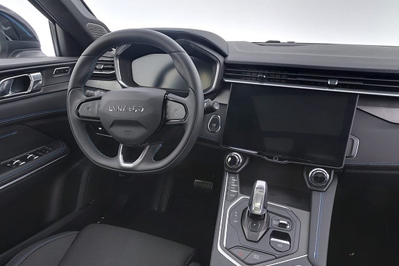 Lynk & Co 01 8 of 23